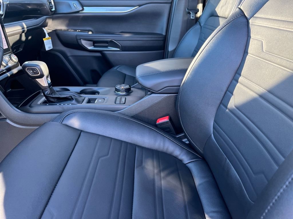 New 2025 Ford Ranger Lariat w/ FX4 Off-Road Package image 16