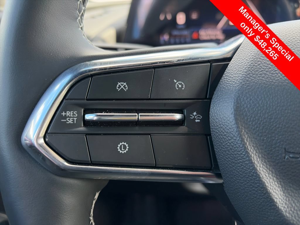 Used 2026 Chevrolet Traverse Z71 w/ Driver Confidence Package AWD/4WD image 17