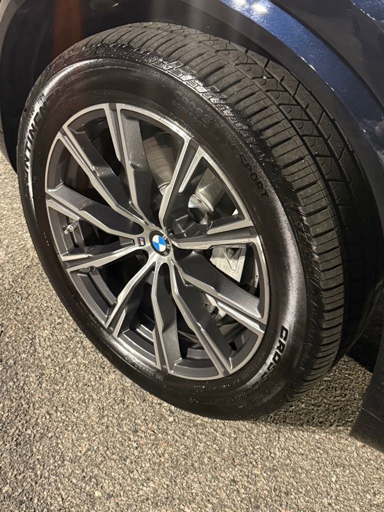 Used 2026 BMW X5 xDrive50e w/ M Sport Package image 10