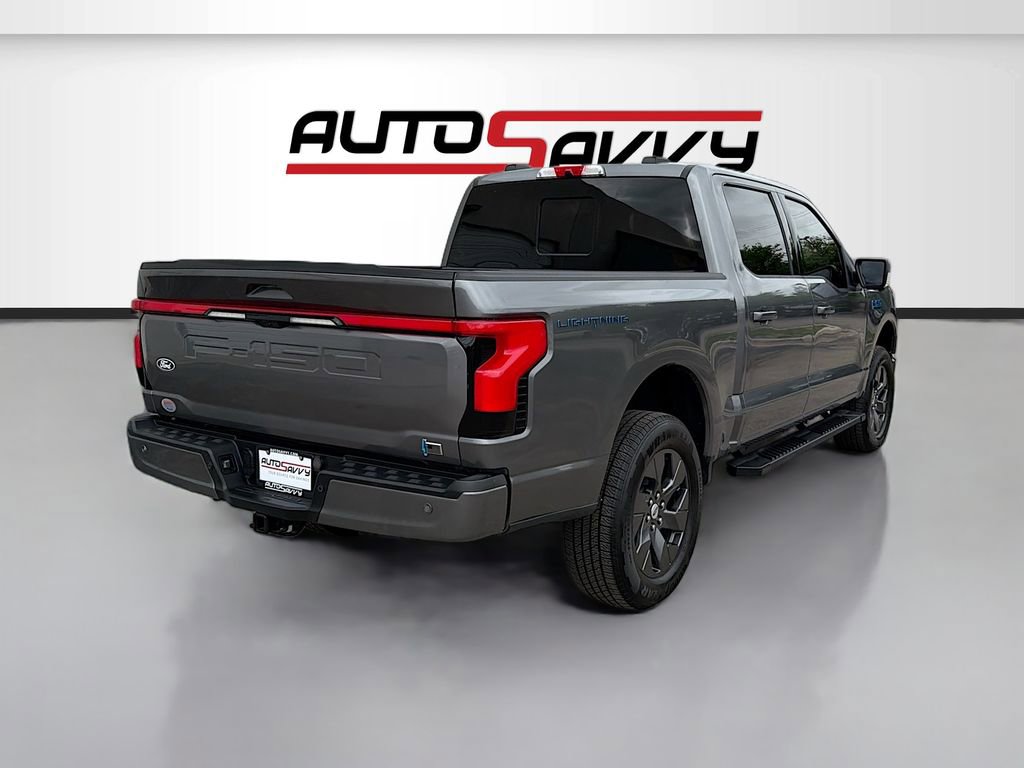 Used 2024 Ford F150 Lightning Platinum AWD/4WD image 7
