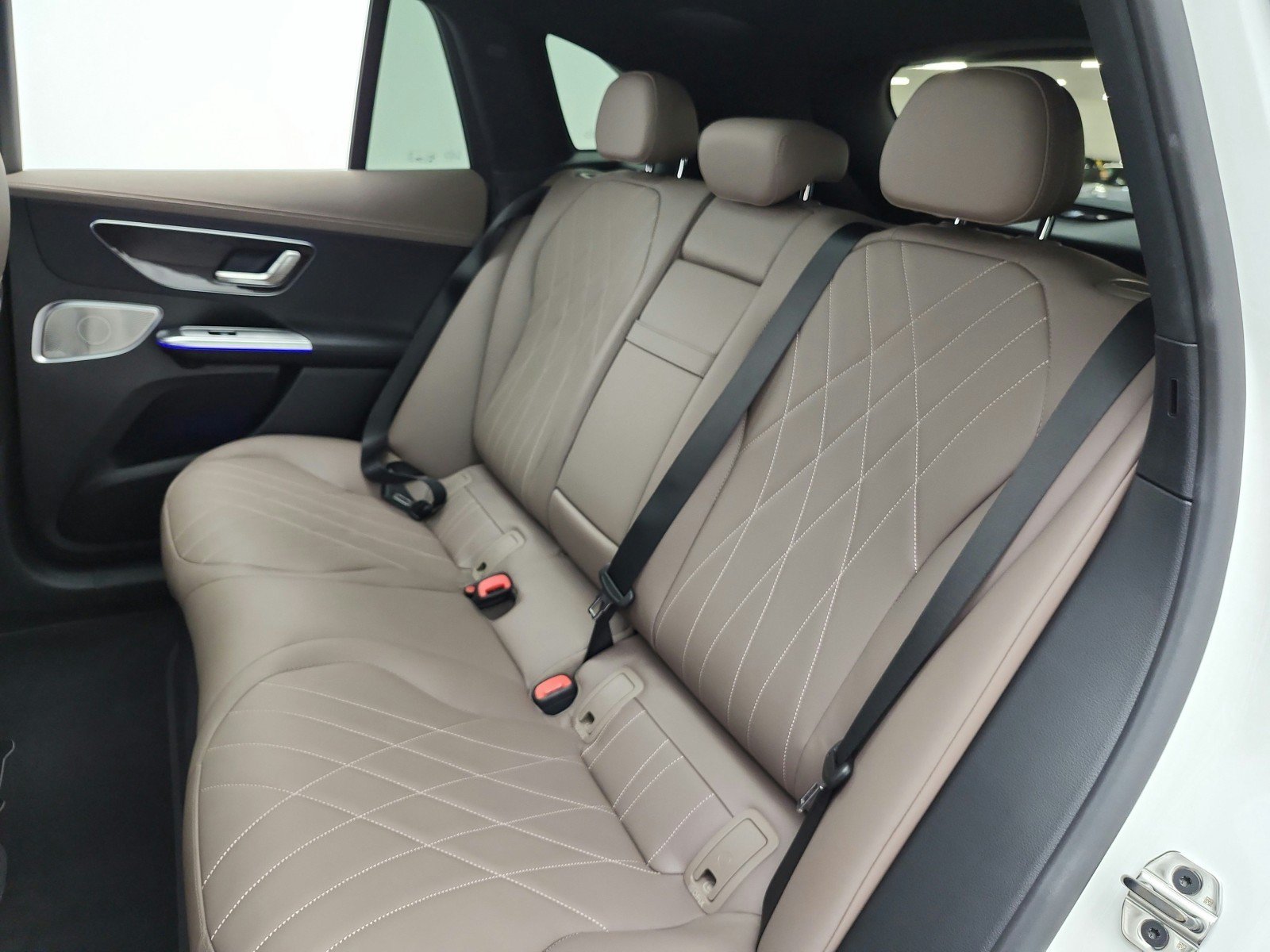 New 2027 Mercedes-Benz EQE 320+ SUV image 11