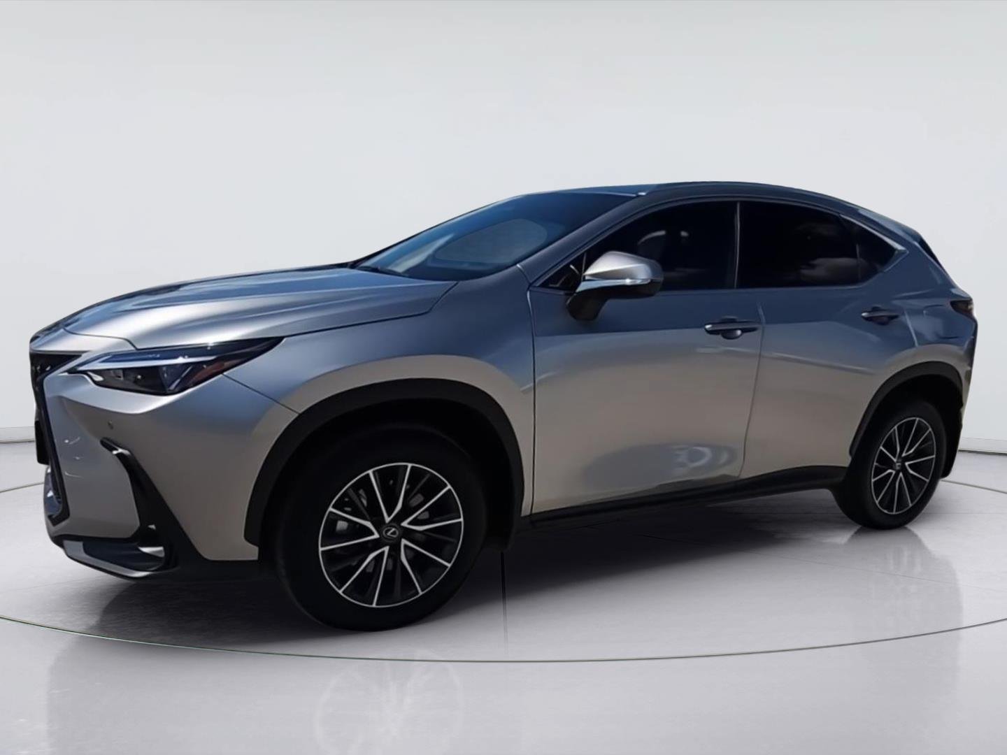 Used 2024 Lexus NX 350h AWD image 4