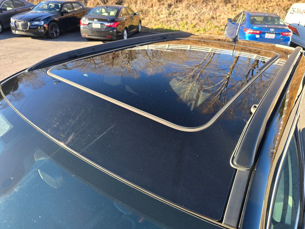 Used 2021 Jeep Compass Limited w/ Sun and Sound Group image 19