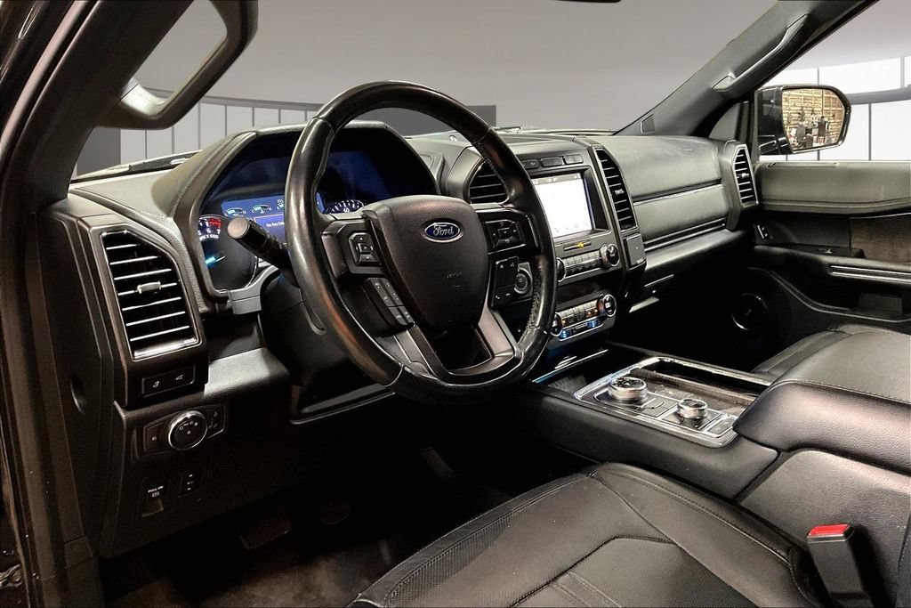 Used 2019 Ford Expedition Limited w/ Special Edition Package AWD/4WD image 12