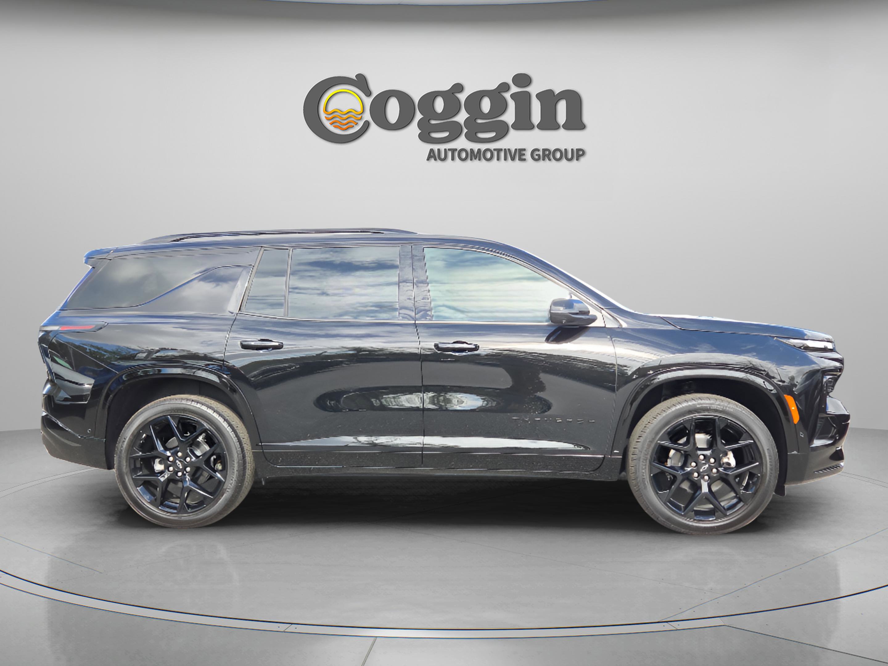 New 2026 Chevrolet Traverse RS w/ LPO, Floor Liner Package image 7