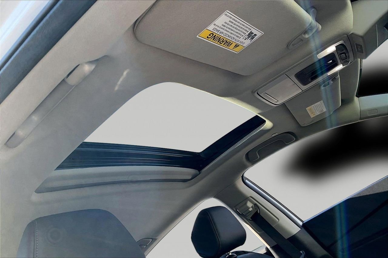 Used 2024 Honda Accord Touring image 17