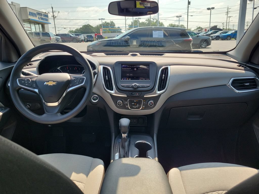 Used 2024 Chevrolet Equinox LS w/ LS Convenience Package FWD image 11