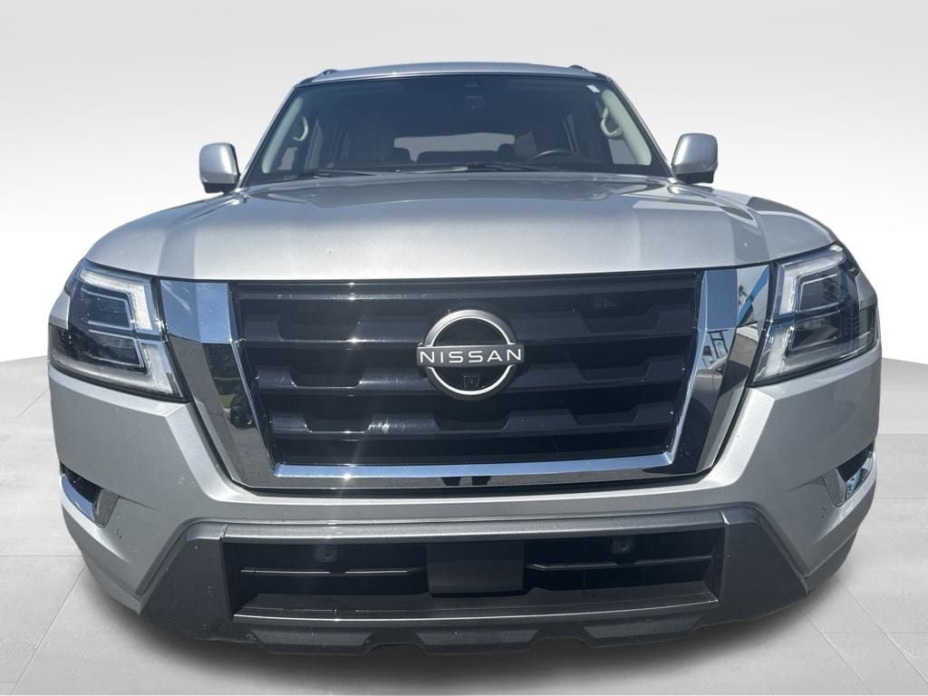 Used 2022 Nissan Armada SL w/ Captain's Chairs Package AWD/4WD image 3