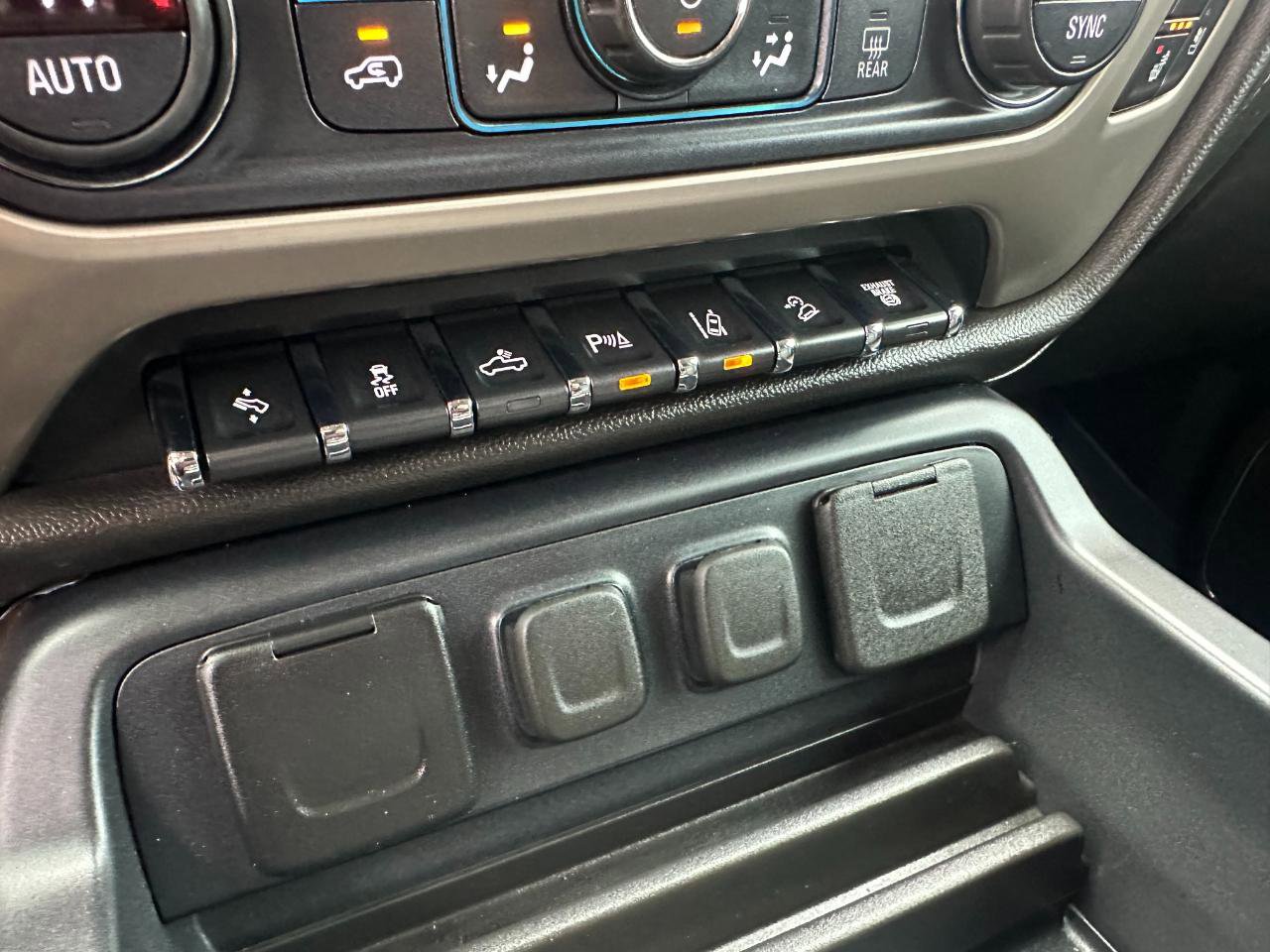 Used 2019 GMC Sierra 3500 Denali w/ Duramax Plus Package image 42