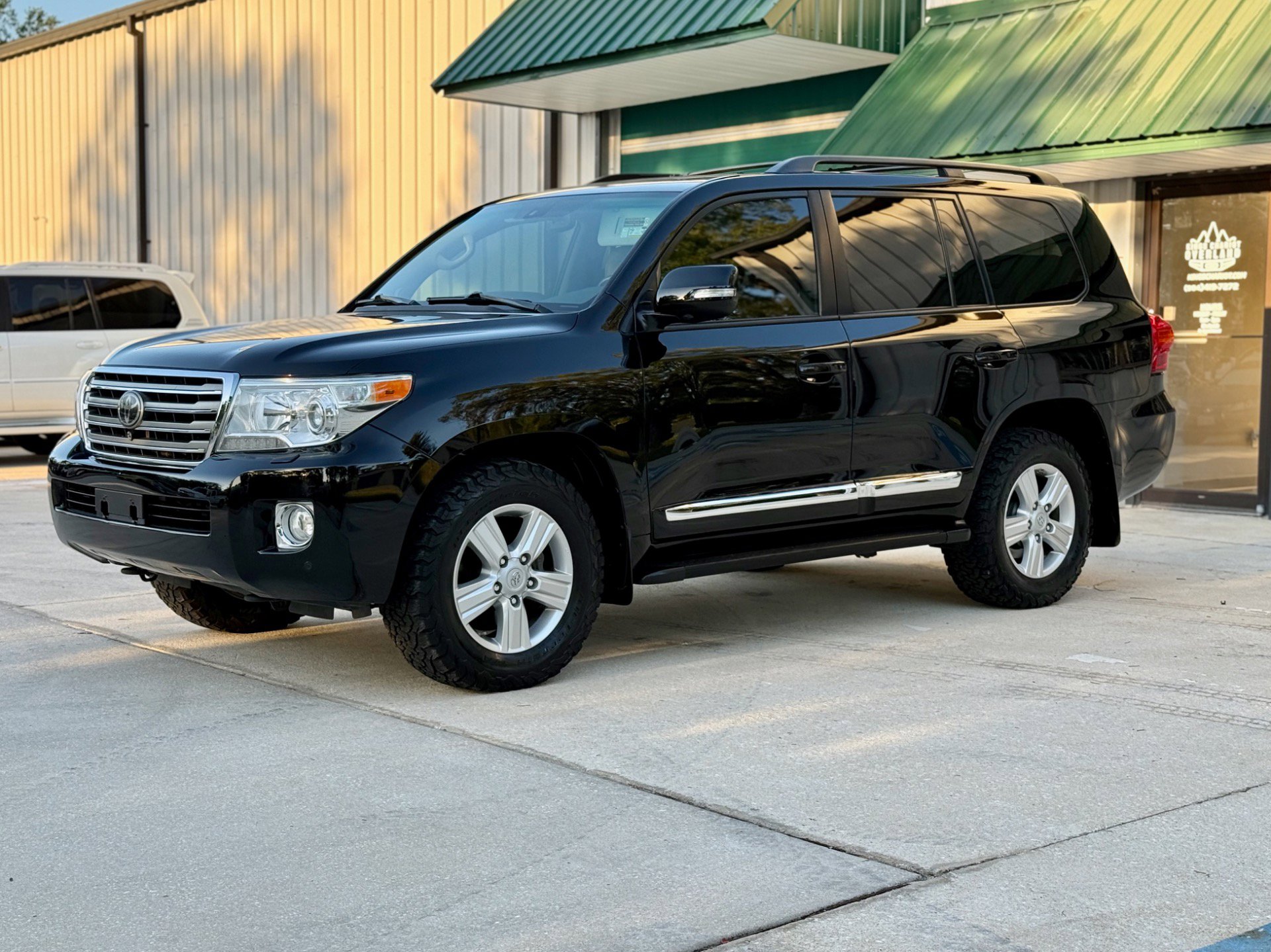 Used 2013 Toyota Land Cruiser image 1