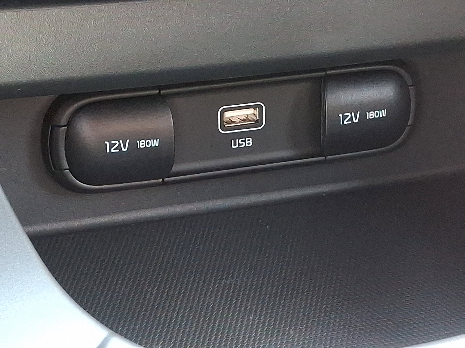 Used 2025 Kia Seltos LX image 24