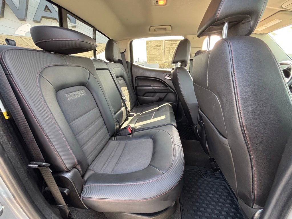 Used 2016 GMC Canyon SLE w/ All Terrain Package image 12