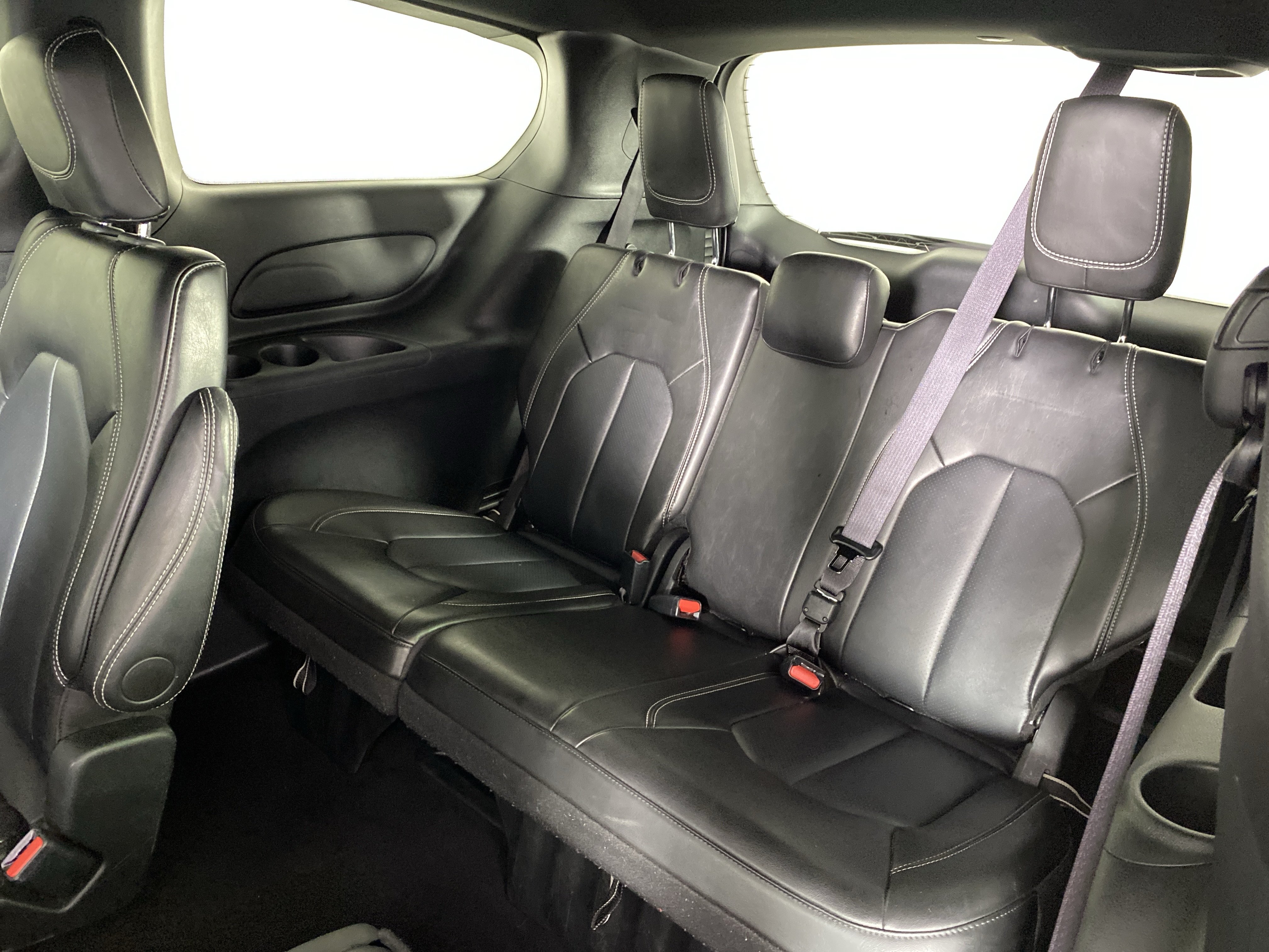 Used 2025 Chrysler Pacifica Select FWD image 33