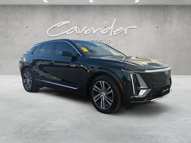 Certified 2026 Cadillac Lyriq Luxury AWD/4WD image 2