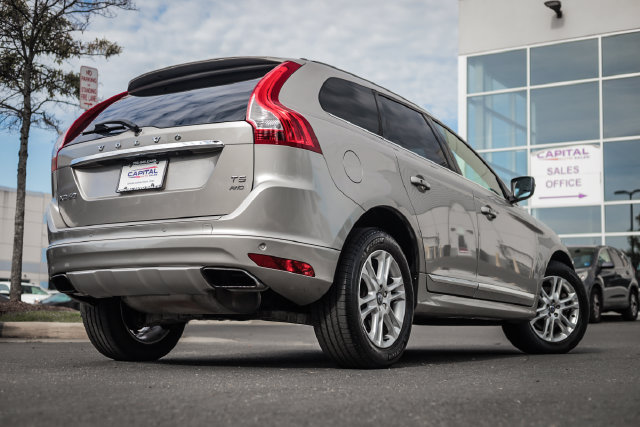 Used 2015 Volvo XC60 T5 AWD/4WD image 18
