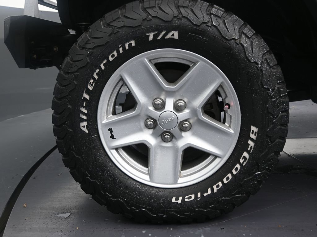 Used 2020 Jeep Gladiator Sport w/ Quick Order Package 24S image 10