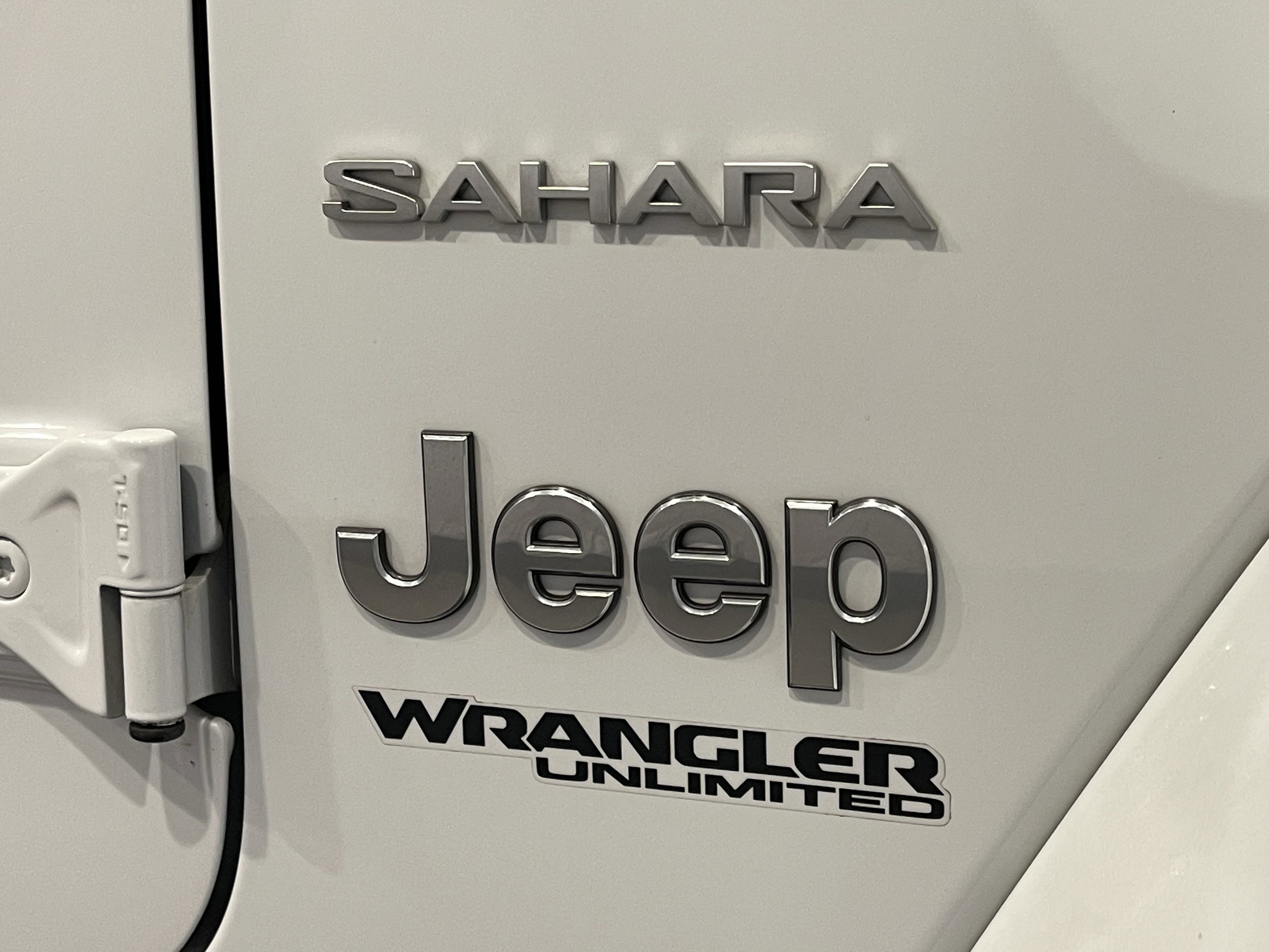 Used 2020 Jeep Wrangler Unlimited Sahara AWD/4WD image 25