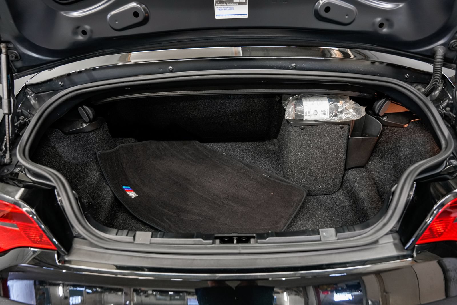 Used 2007 BMW M Roadster RWD image 39