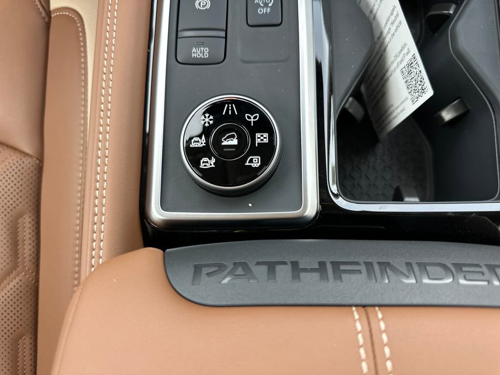 New 2026 Nissan Pathfinder Platinum AWD/4WD image 29