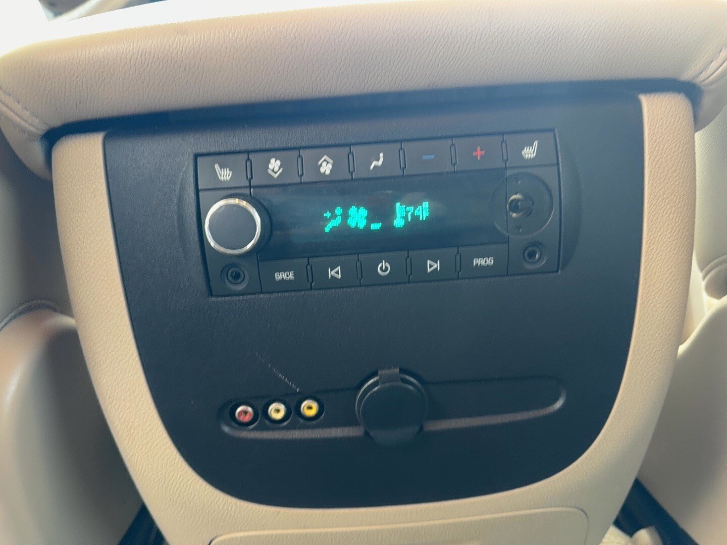 Used 2012 Chevrolet Suburban LTZ AWD/4WD image 18
