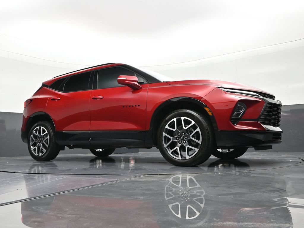 Used 2025 Chevrolet Blazer RS FWD image 26