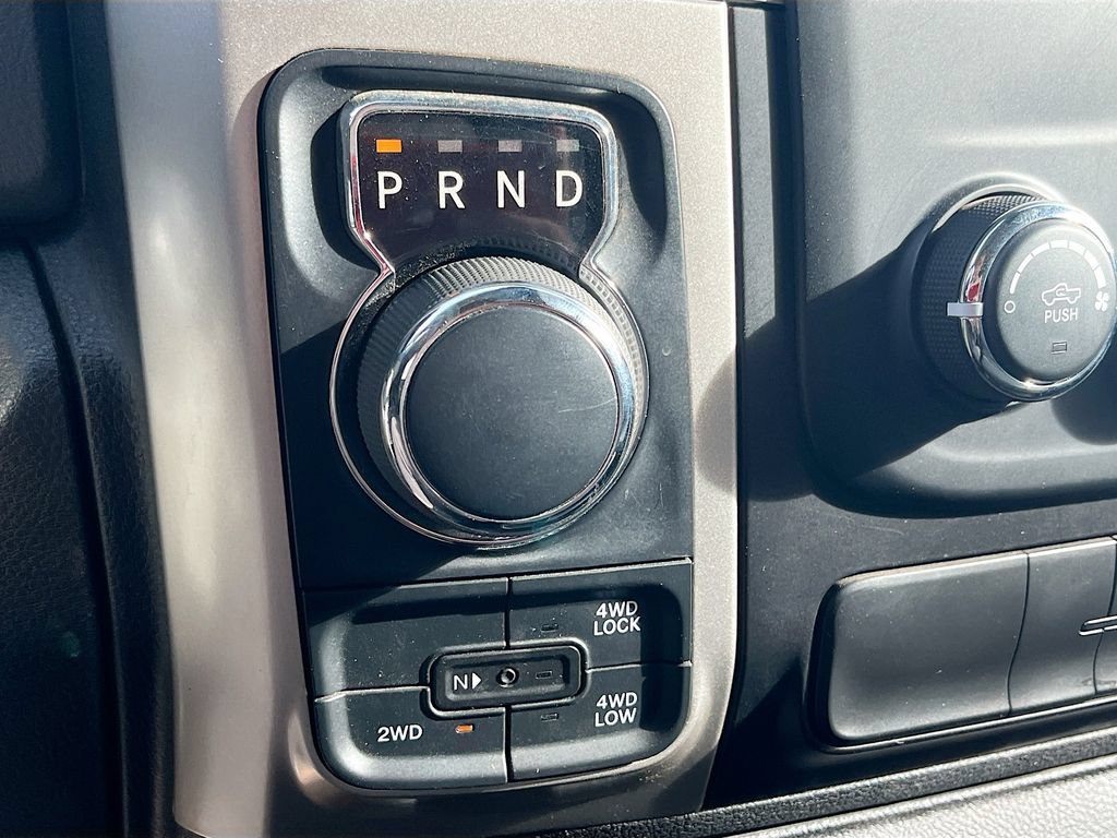 Used 2020 RAM 1500 Classic SLT AWD/4WD image 16