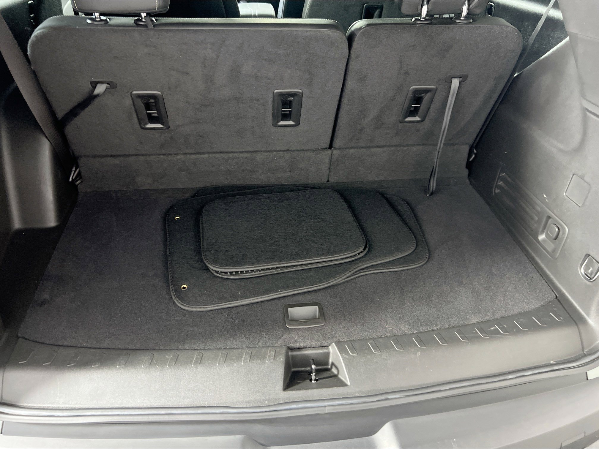 Used 2022 Chevrolet Traverse LT w/ LT Premium Package image 27