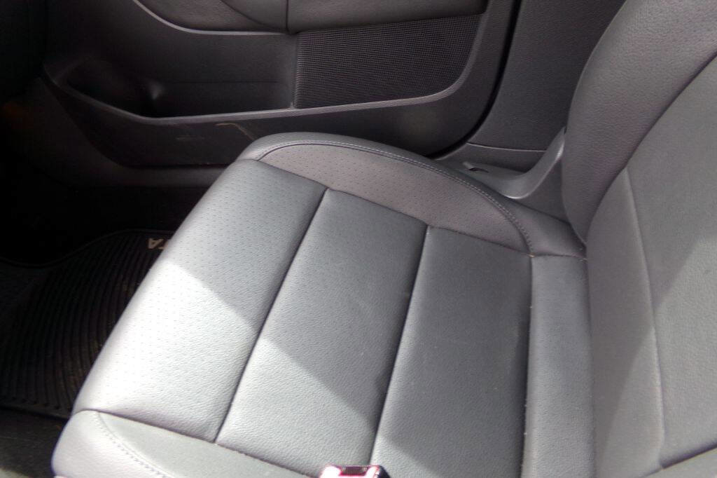 Used 2007 Volkswagen Jetta Wolfsburg Edition FWD image 11
