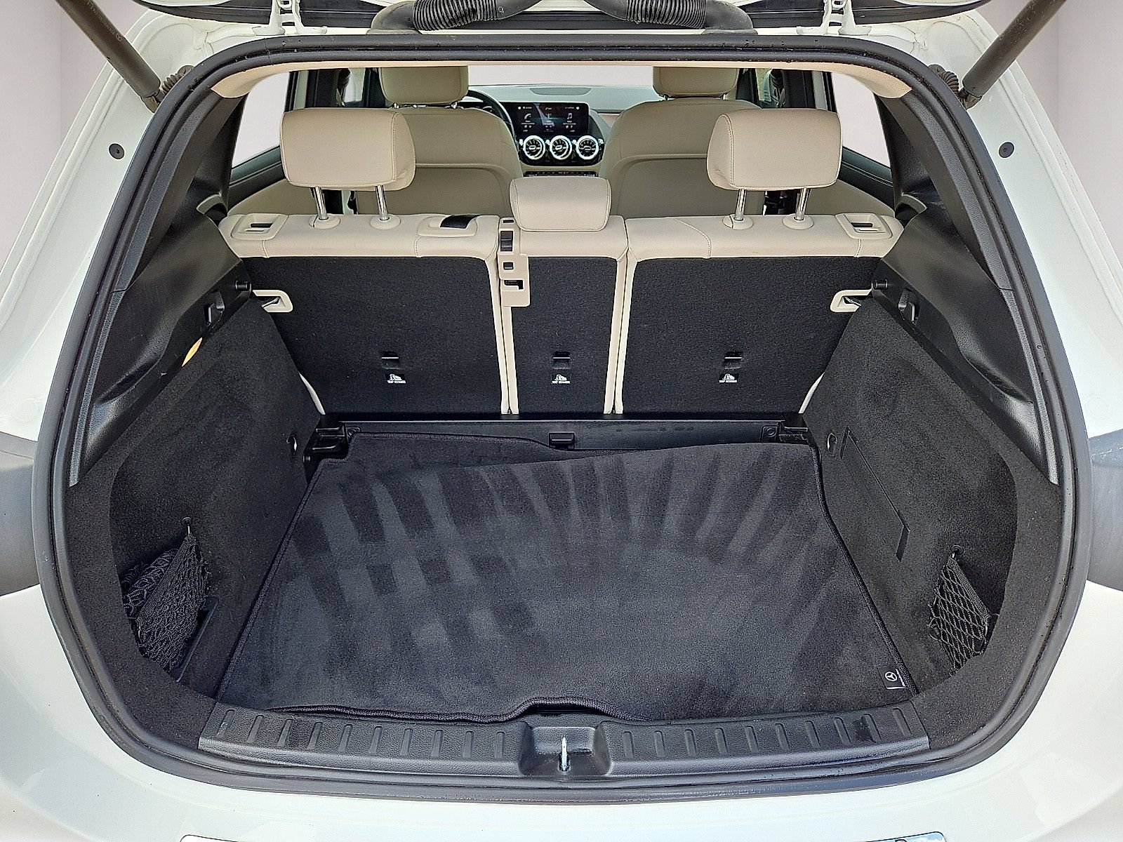 Used 2023 Mercedes-Benz GLA 250 w/ Premium Package image 13