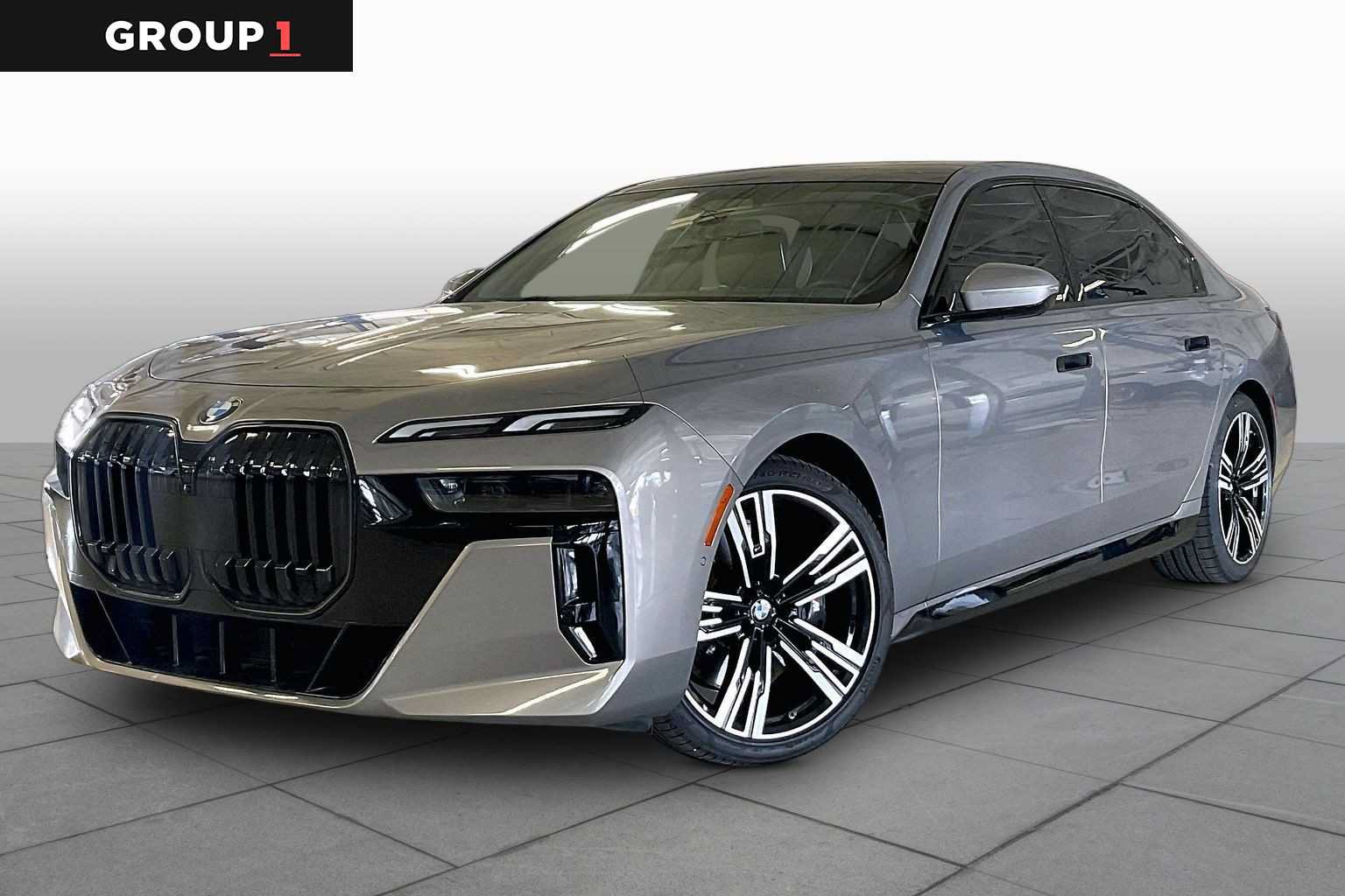 Certified 2024 BMW 760i xDrive AWD/4WD image 1