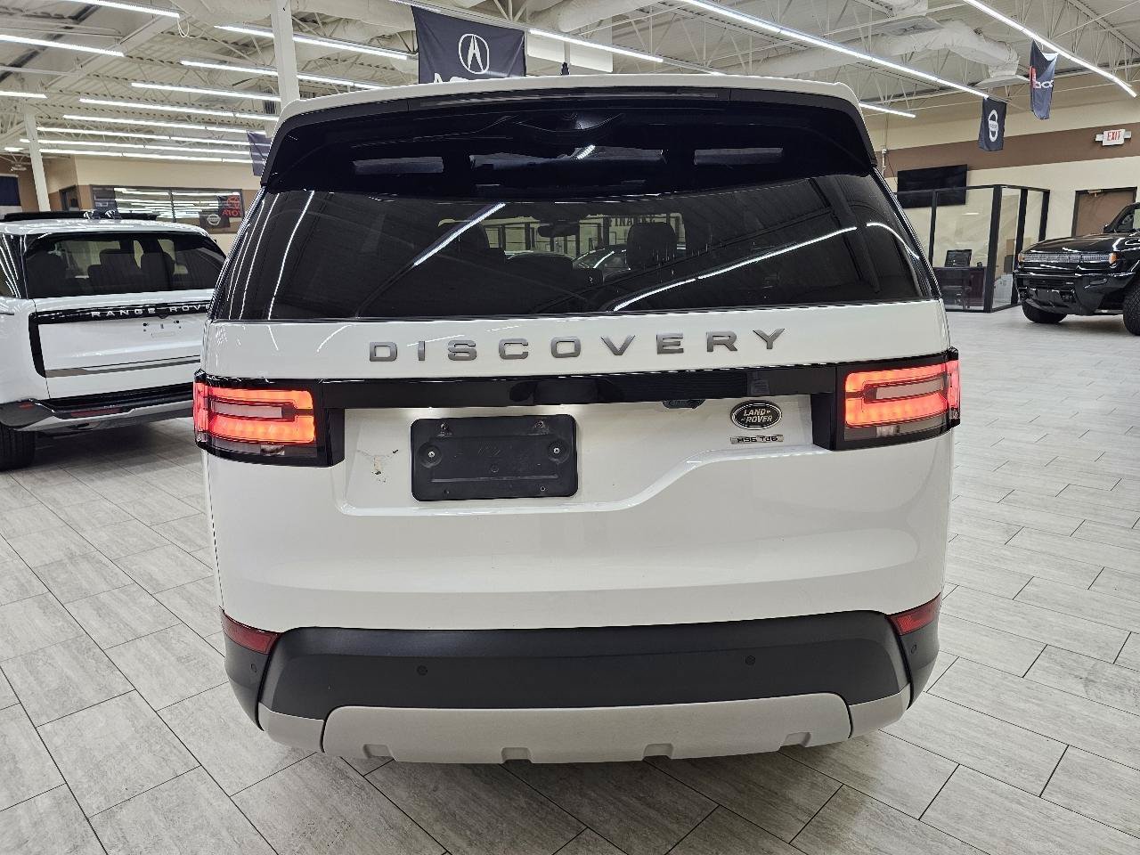 Used 2018 Land Rover Discovery HSE AWD/4WD image 7