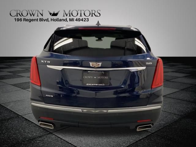 Used 2017 Cadillac XT5 Luxury w/ Driver Awareness Package AWD/4WD image 5