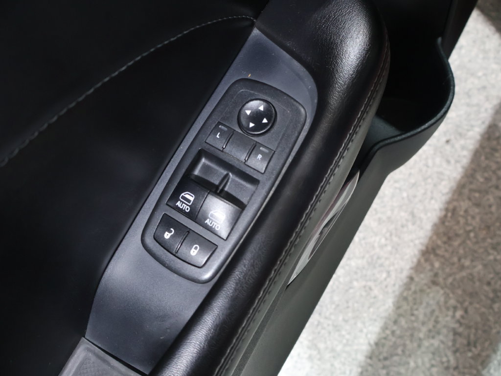 Used 2018 Dodge Challenger GT AWD/4WD image 14