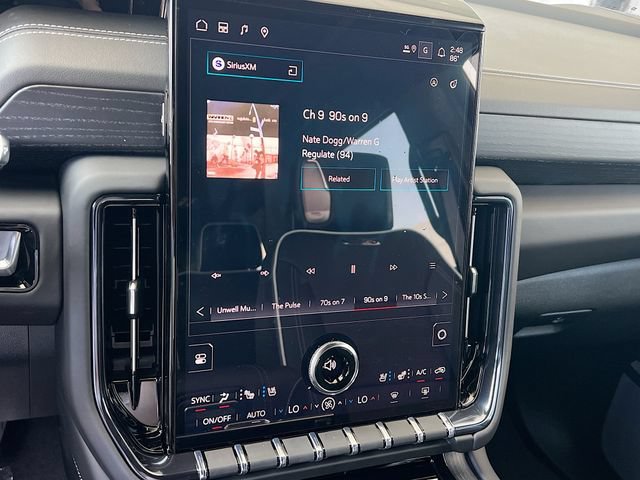 New 2026 GMC Yukon AT4 Ultimate AWD/4WD image 10