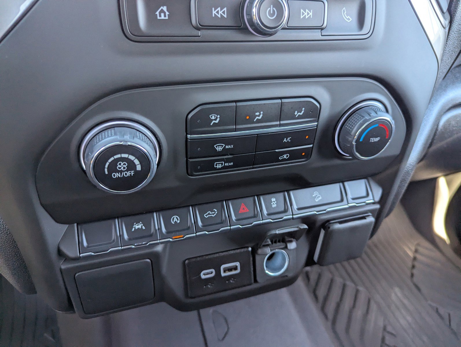 Used 2025 Chevrolet Silverado 1500 Custom Trail Boss image 28