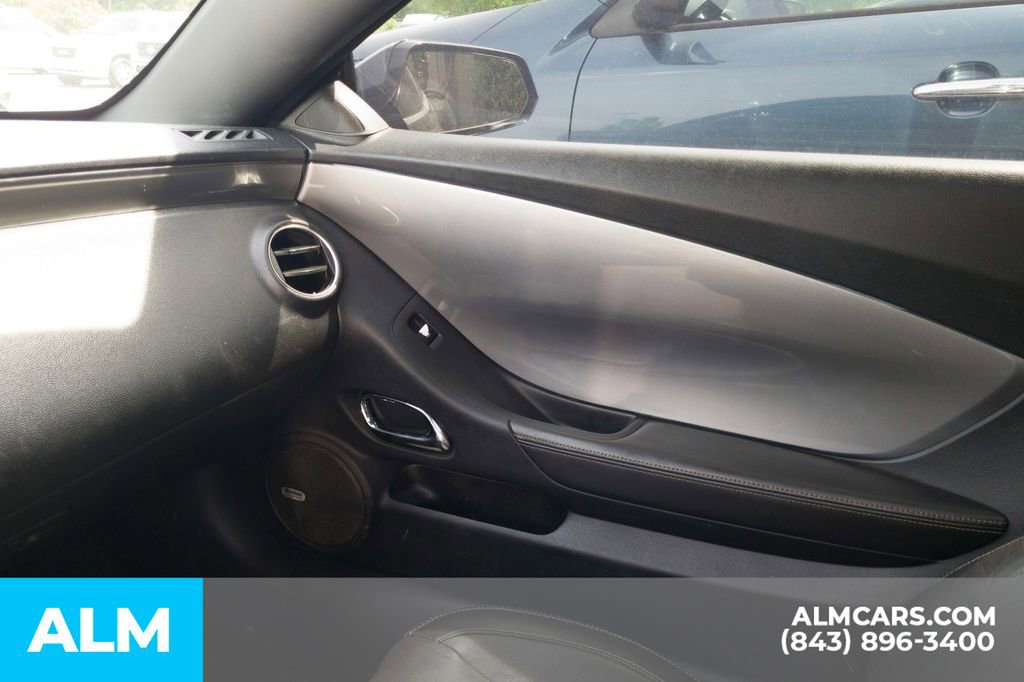 Used 2010 Chevrolet Camaro SS w/ RS Package RWD image 10