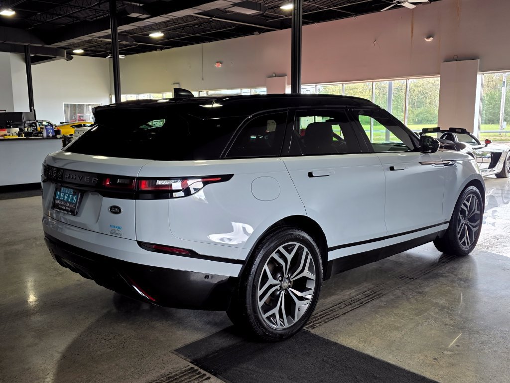 Used 2019 Land Rover Range Rover Velar R-Dynamic SE AWD/4WD image 4
