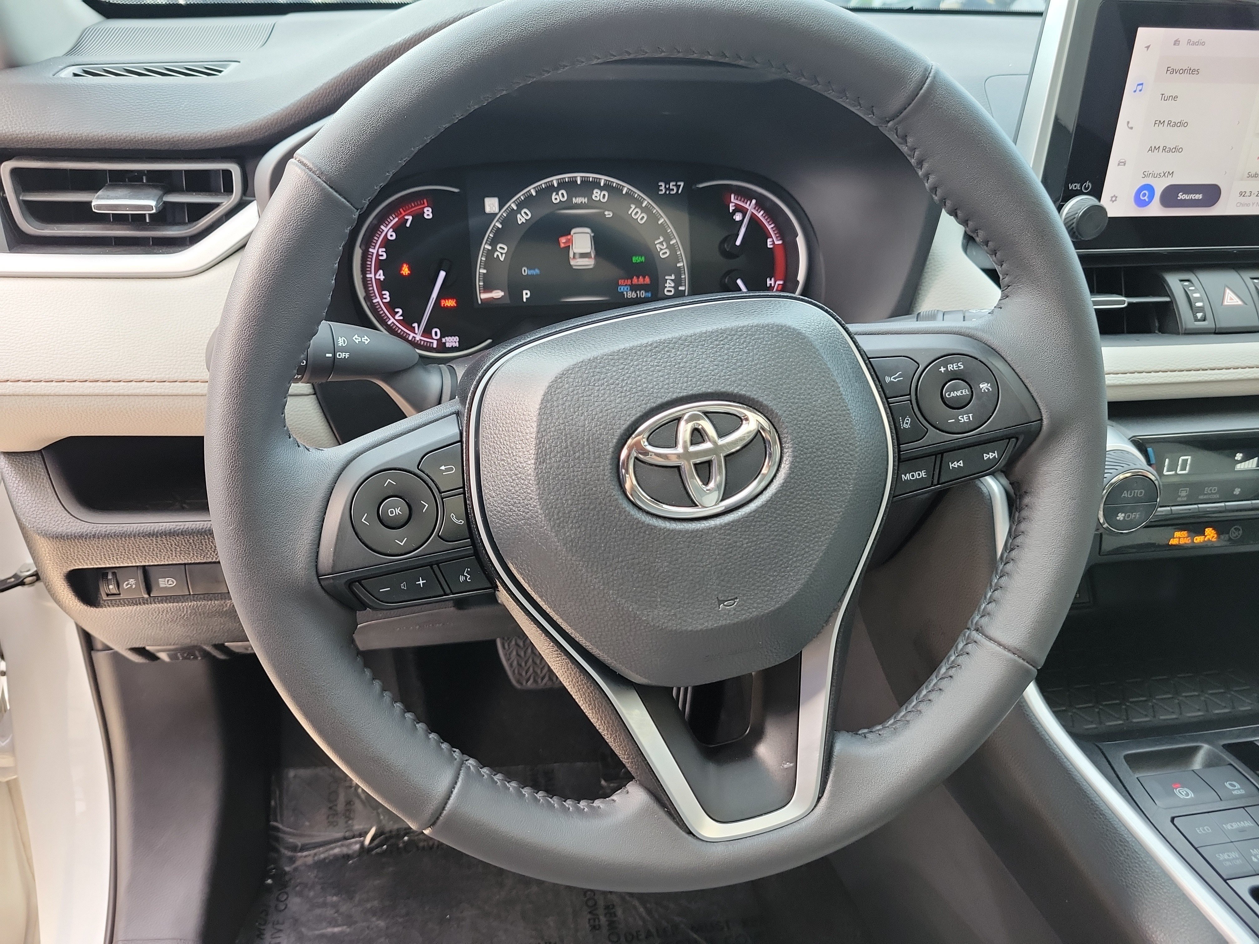Certified 2024 Toyota RAV4 XLE Premium AWD/4WD image 27