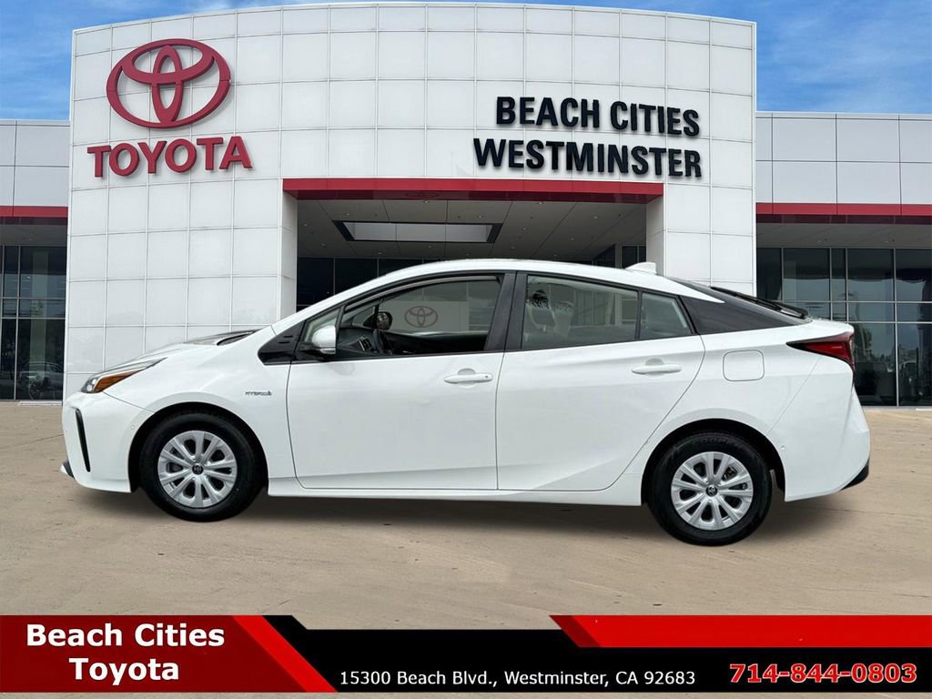 Used 2020 Toyota Prius LE FWD image 7