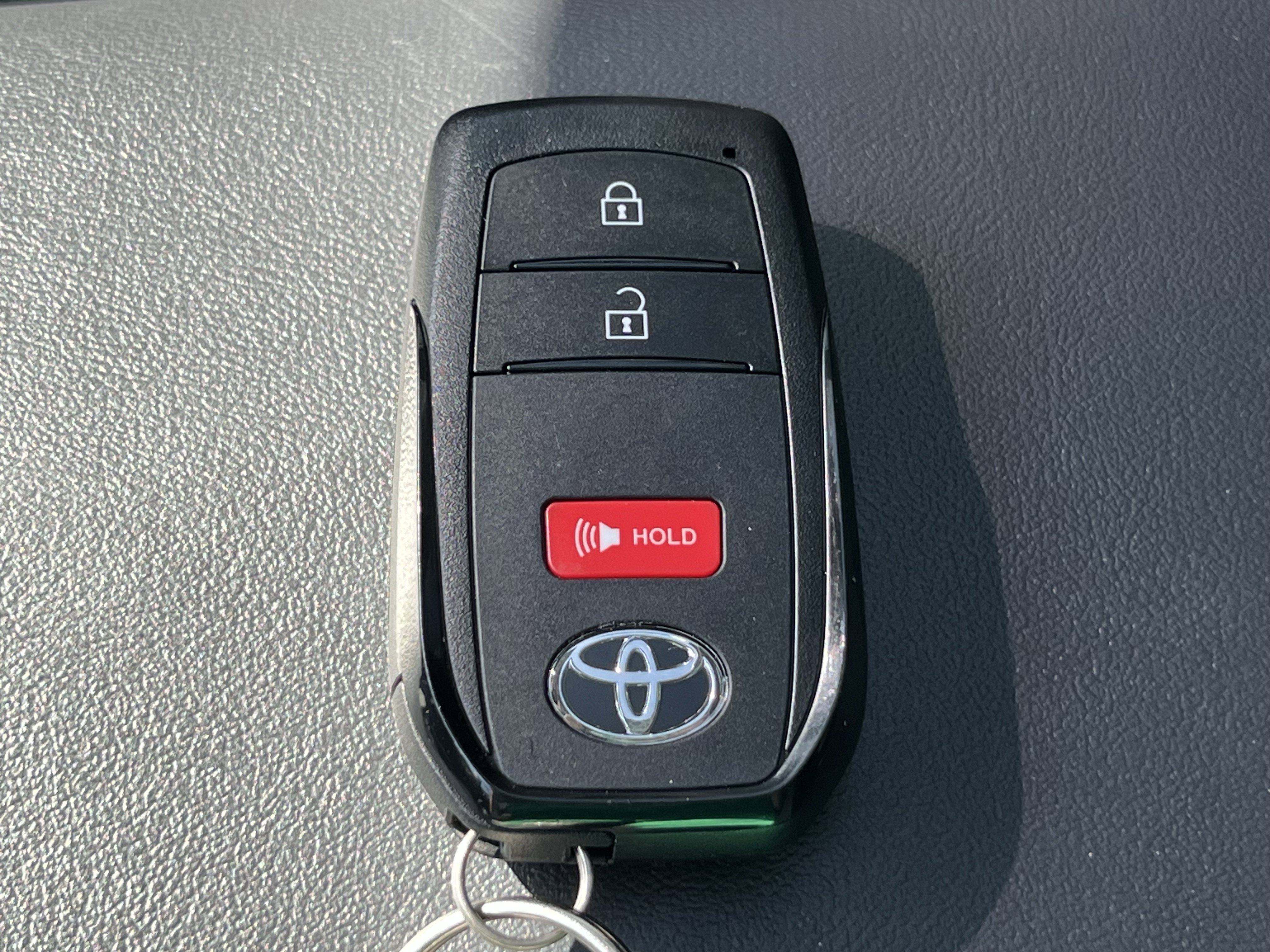 Used 2024 Toyota Prius XLE image 31