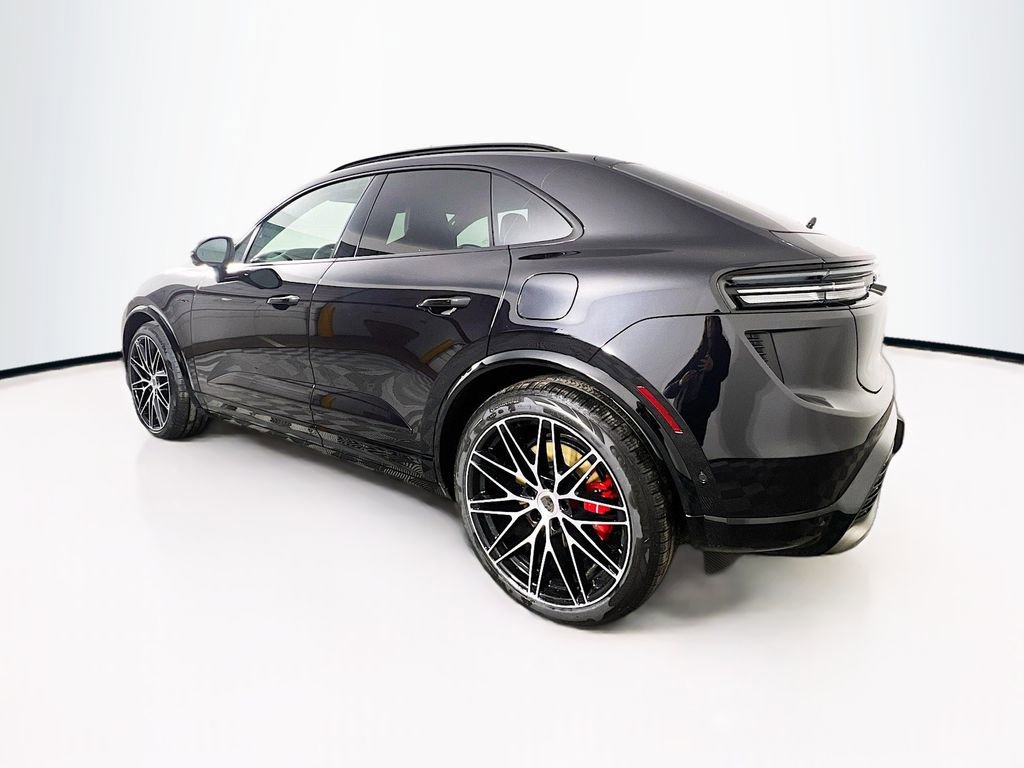 New 2026 Porsche Macan Turbo Electric image 3