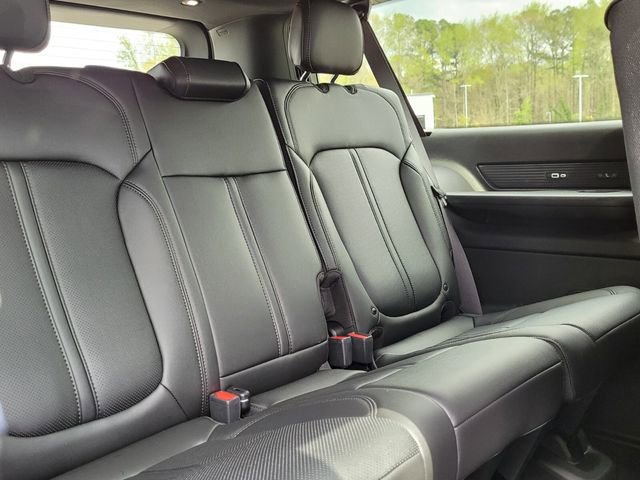 Used 2024 Jeep Wagoneer L 2WD w/ Premium Group I image 16