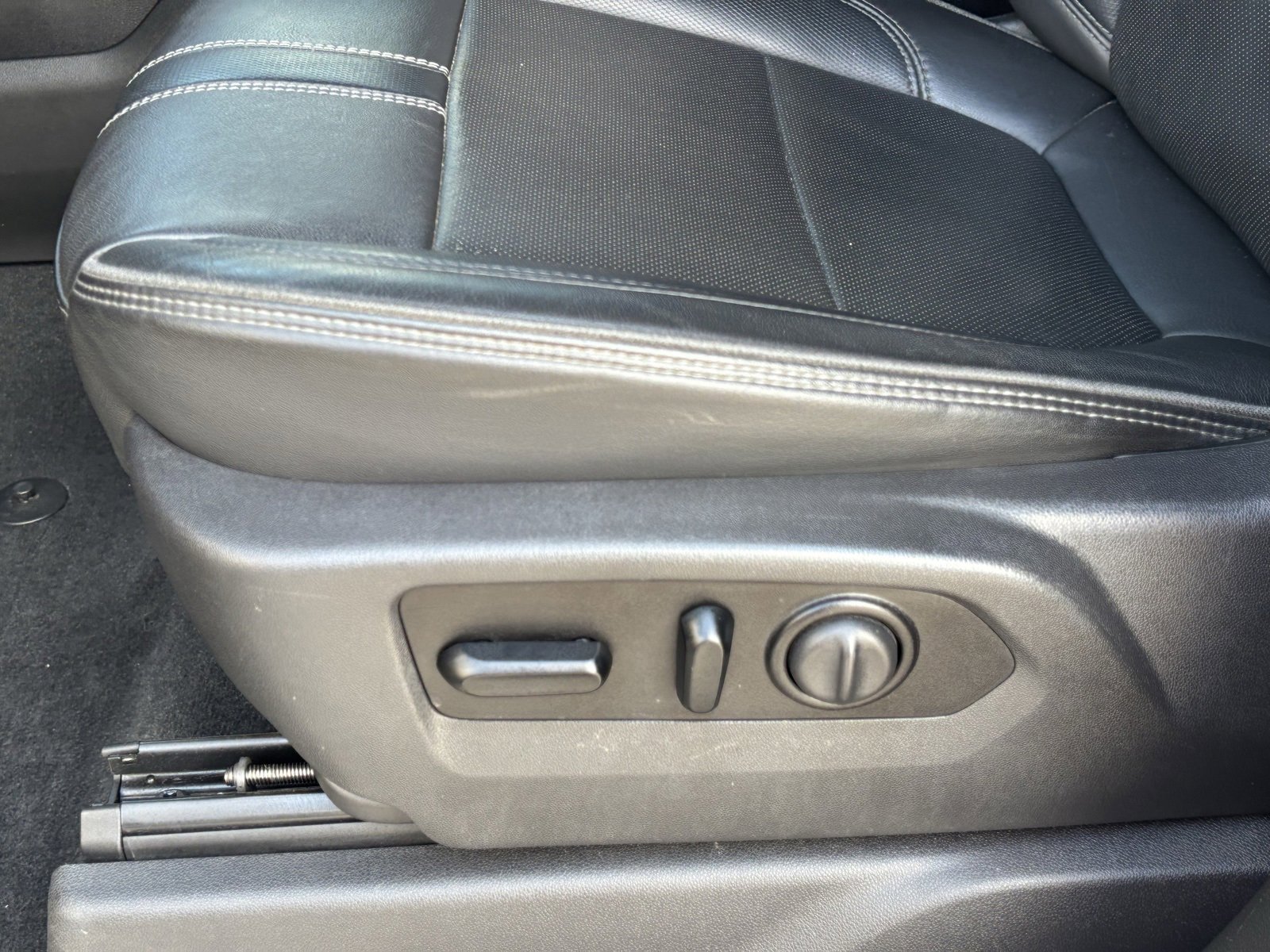 Used 2021 Chevrolet Silverado 3500 High Country image 20