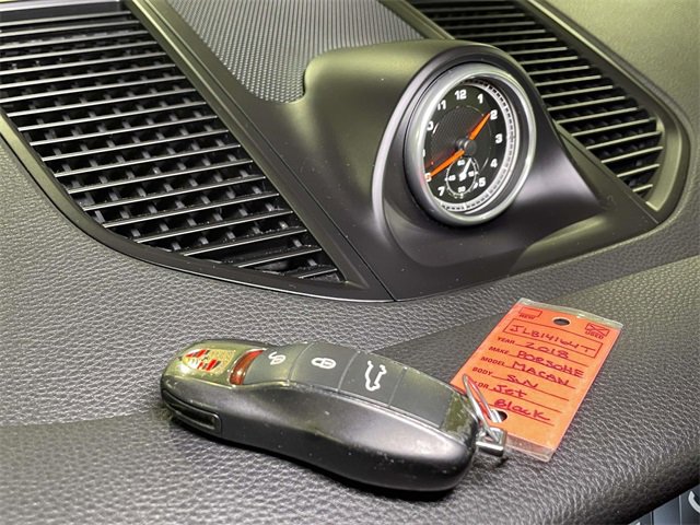 Used 2018 Porsche Macan image 47