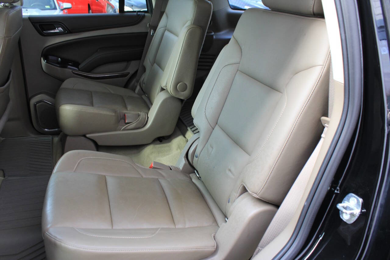 Used 2016 Chevrolet Tahoe LT w/ LT Signature Package image 13