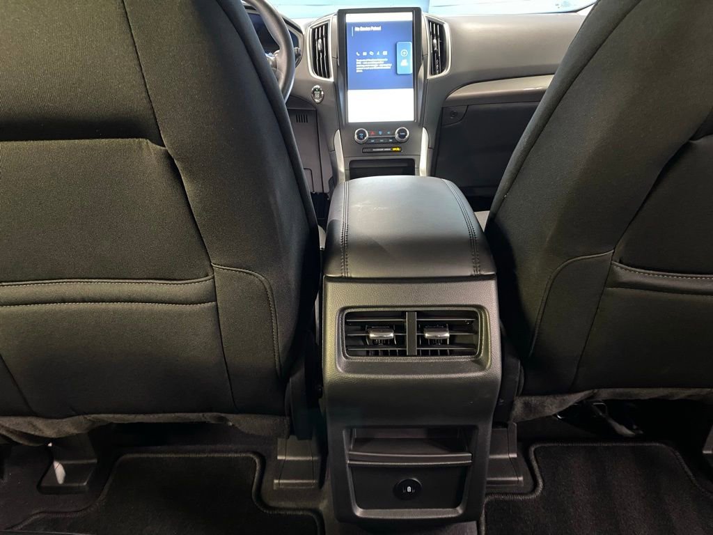 Used 2024 Ford Edge SE w/ Black Appearance Package AWD/4WD image 36