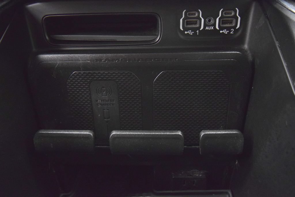 Used 2022 RAM 1500 Laramie AWD/4WD image 30