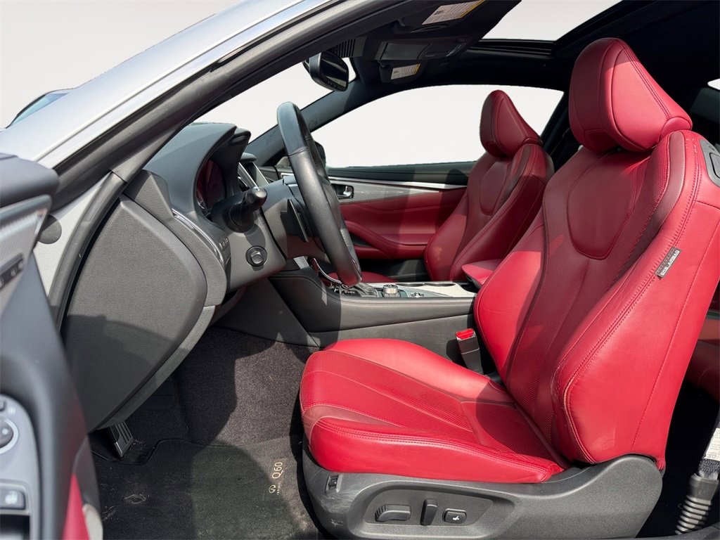 Used 2017 INFINITI Q60 Red Sport 400 image 12