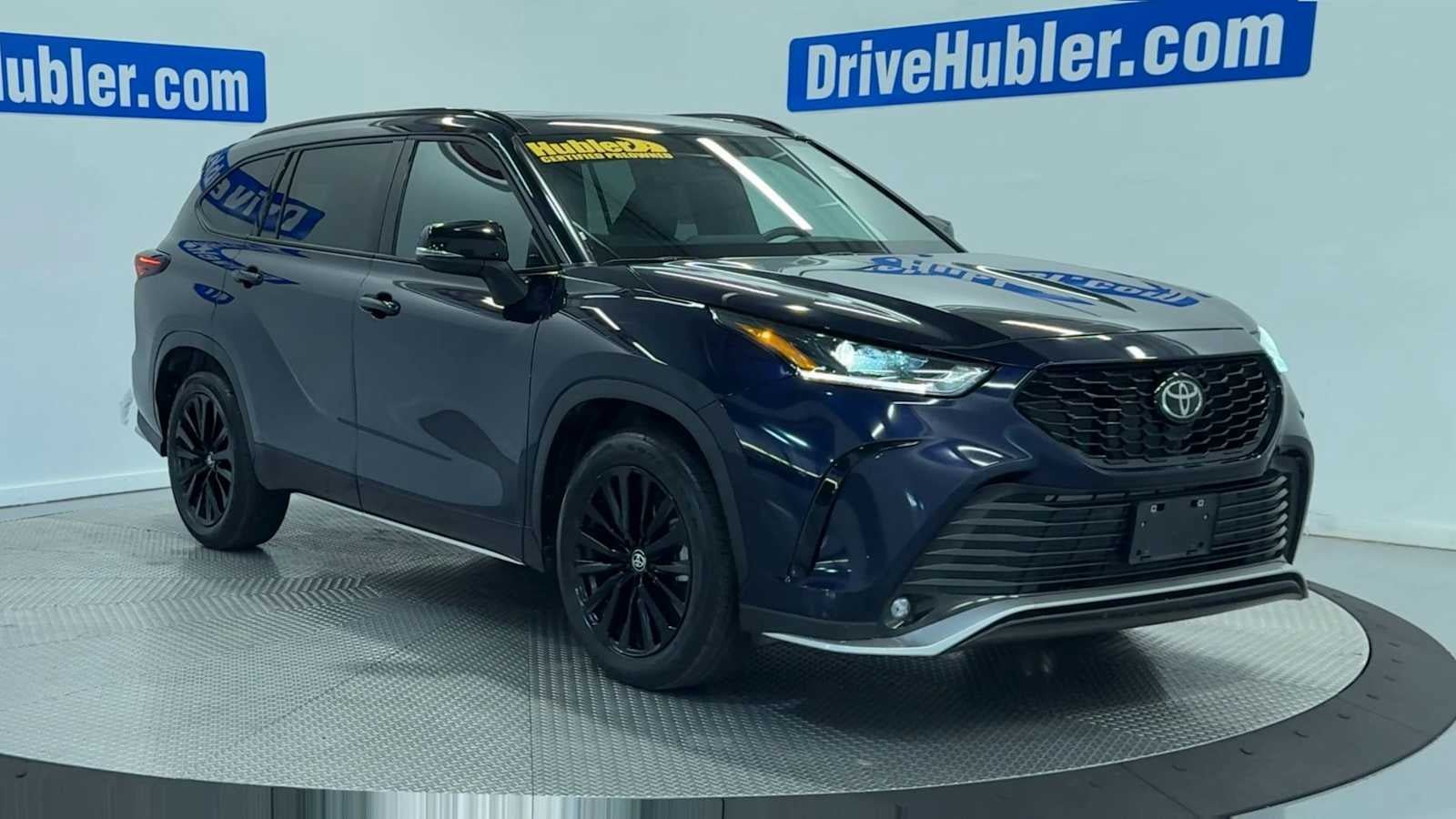 Used 2025 Toyota Highlander XSE AWD/4WD image 2