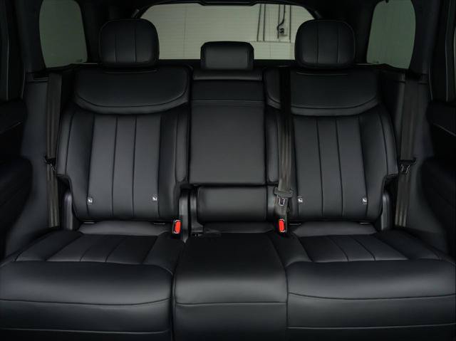 New 2026 Land Rover Range Rover SE AWD/4WD image 17